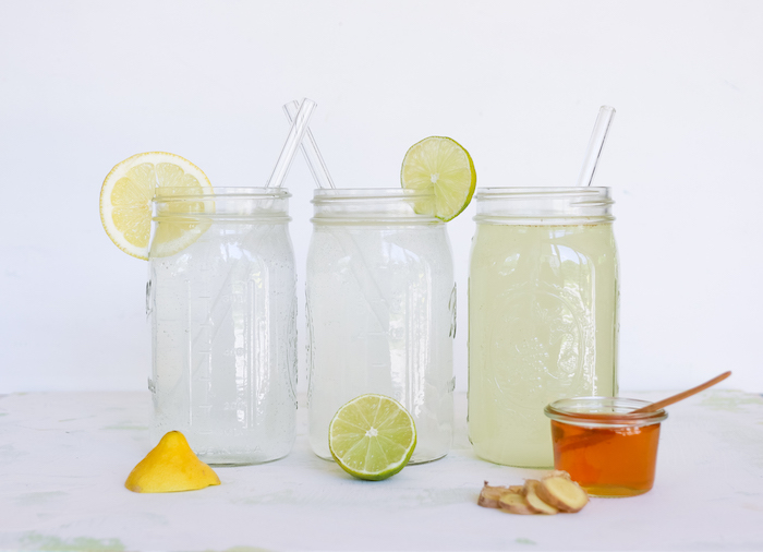 Zitronen-, Limette- oder Ingwerwasser