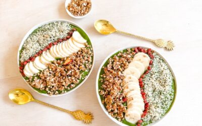 Wildkräuter-Smoothie-Bowl