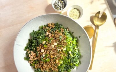 Grünkohlsalat mit Bohnen & Crunch