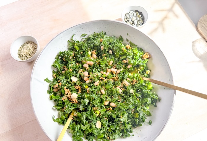 Grünkohlsalat mit Bohnen